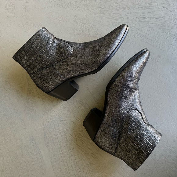 Saint Laurent Wyatt Croc Embossed Ankle Boot - Picture 7 of 12